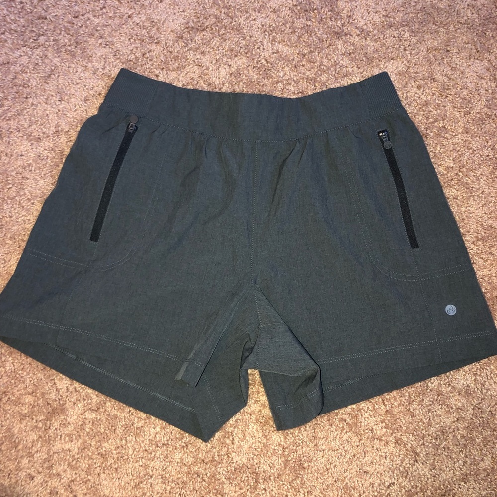 Apana shorts